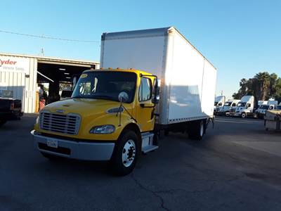 Freightliner M2 106 26 ft Box Truck - 280HP, 6 Speed Automatic, Roll up Door, Liftgate