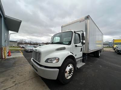 Freightliner M2 106 26 ft Box Truck - 240HP, 9 Speed Automatic, Roll up Door, Liftgate