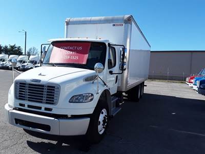 Freightliner M2 106 26 ft Box Truck - 300HP, 6 Speed Automatic, Roll up Door