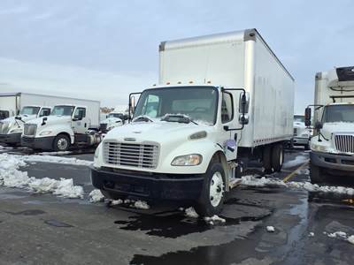 Freightliner M2 106 26 ft Box Truck - 240HP, 9 Speed Automatic, Roll up Door, Liftgate