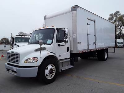 Freightliner M2 106 26 ft Box Truck - 240HP, 6 Speed Automatic, Roll up Door