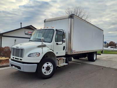 Freightliner M2 106 26 ft Box Truck - 270HP, 6 Speed Automatic, Roll up Door, Liftgate