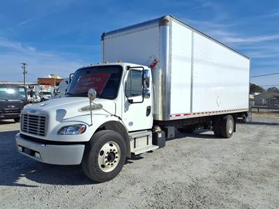 Freightliner M2 106 26 ft Box Truck - 260HP, 4 Speed Automatic, Roll up Door, Liftgate