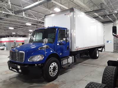 Freightliner M2 106 24 ft Box Truck - 240HP, 6 Speed Automatic, Roll up Door, Liftgate