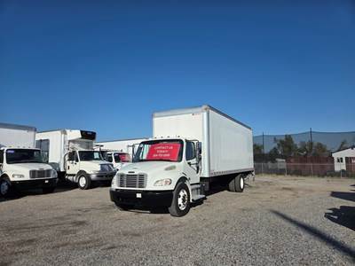 Freightliner M2 106 26 ft Box Truck - 240HP, 9 Speed Automatic, Roll up Door, Liftgate