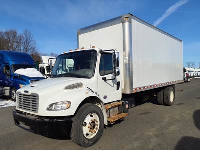 Freightliner M2 106 22 ft Box Truck - 240HP, 6 Speed Automatic, Roll up Door