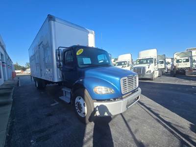 Freightliner M2 106 26 ft Box Truck - 240HP, 9 Speed Automatic, Roll up Door, Liftgate