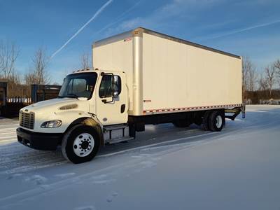 Freightliner M2 106 26 ft Box Truck - 280HP, 9 Speed Automatic, Roll up Door, Liftgate