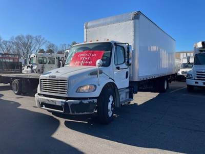 Freightliner M2 106 26 ft Box Truck - 240HP, 6 Speed Automatic, Roll up Door, Liftgate