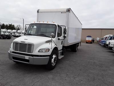 Freightliner M2 106 26 ft Box Truck - 240HP, 7 Speed Automatic, Roll up Door, Liftgate