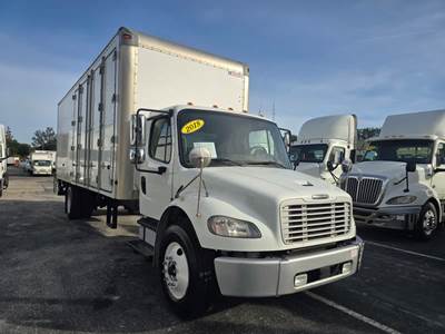 Freightliner M2 106 26 ft Box Truck - 260HP, 4 Speed Automatic, Roll up Door, Liftgate