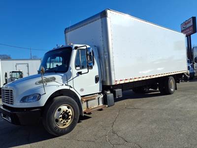 Freightliner M2 106 26 ft Box Truck - 260HP, 6 Speed Automatic, Roll up Door, Liftgate