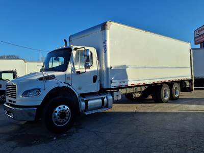 Freightliner M2 106 26 ft Box Truck - 350HP, 6 Speed Automatic, Roll up Door, Liftgate