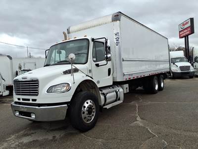 Freightliner M2 106 26 ft Box Truck - 350HP, 6 Speed Automatic, Roll up Door, Liftgate