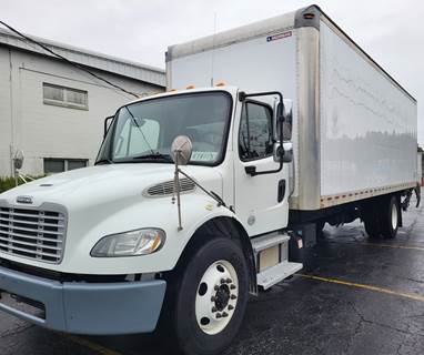 Freightliner M2 106 26 ft Box Truck - 240HP, 6 Speed Automatic, Roll up Door, Liftgate