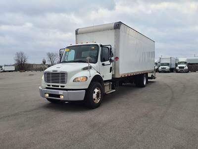 Freightliner M2 106 26 ft Box Truck - 270HP, 6 Speed Automatic, Roll up Door, Liftgate