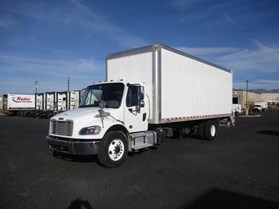 Freightliner M2 106 26 ft Box Truck - 240HP, 6 Speed Automatic, Roll up Door, Liftgate