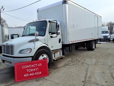 Freightliner M2 106 26 ft Box Truck - 240HP, 6 Speed Automatic, Liftgate
