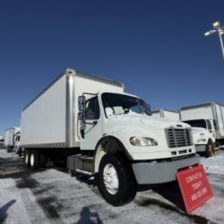 Freightliner M2 106 26 ft Box Truck - 270HP, 9 Speed Manual, Roll up Door