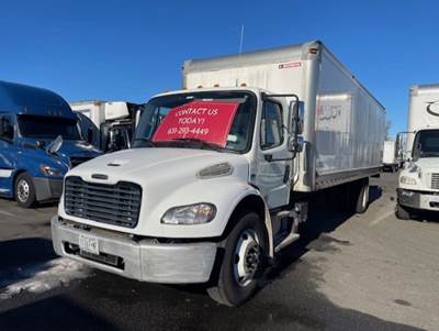 Freightliner M2 106 28 ft Box Truck - 240HP, 6 Speed Automatic, Liftgate