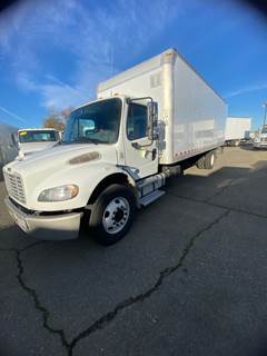 Freightliner M2 106 26 ft Box Truck - 240HP, 6 Speed Automatic, Roll up Door