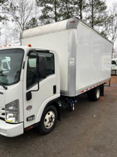 Freightliner M2 106 24 ft Box Truck - 240HP, 6 Speed Automatic, Roll up Door, Liftgate