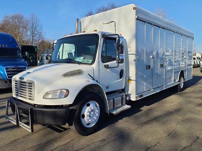 Freightliner M2 106 21 ft Box Truck - 280HP, 6 Speed Automatic