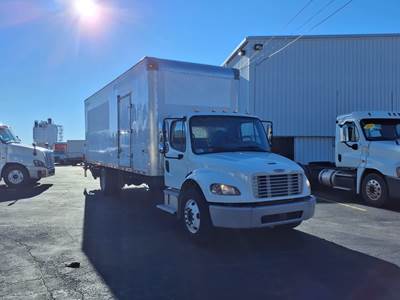 Freightliner M2 106 26 ft Box Truck - 240HP, 9 Speed Automatic, Roll up Door, Liftgate