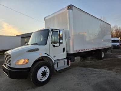 Freightliner M2 106 26 ft Box Truck - 240HP, 9 Speed Automatic, Roll up Door, Liftgate