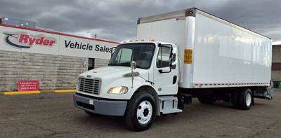 Freightliner M2 106 26 ft Box Truck - 260HP, 6 Speed Automatic, Roll up Door, Liftgate