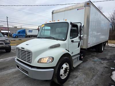 Freightliner M2 106 26 ft Box Truck - 240HP, 5 Speed Automatic, Roll up Door, Liftgate