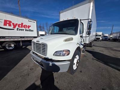 Freightliner M2 106 26 ft Box Truck - 240HP, 9 Speed Automatic, Roll up Door, Liftgate