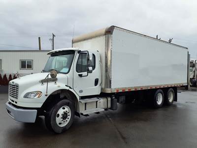 Freightliner M2 106 24 ft Box Truck - 350HP, 6 Speed Automatic, Roll up Door, Liftgate