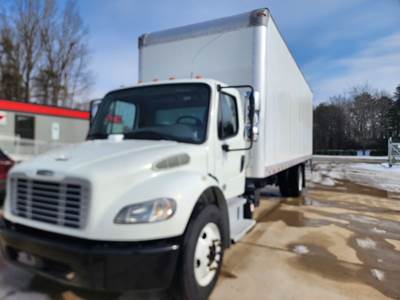 Freightliner M2 106 26 ft Box Truck - 240HP, 9 Speed Automatic, Roll up Door, Liftgate