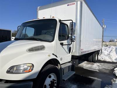 Freightliner M2 106 26 ft Box Truck - 240HP, 9 Speed Automatic, Roll up Door, Liftgate