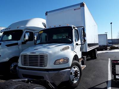 Freightliner M2 106 26 ft Box Truck - 280HP, 9 Speed Automatic, Roll up Door, Liftgate