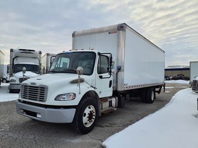 Freightliner M2 106 26 ft Box Truck - 260HP, 6 Speed Automatic, Roll up Door, Liftgate