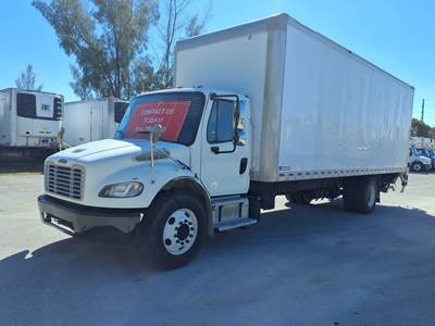 Freightliner M2 106 26 ft Box Truck - 240HP, 6 Speed Automatic, Roll up Door, Liftgate