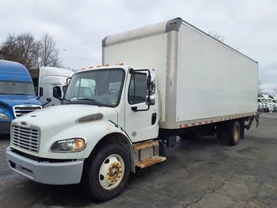 Freightliner M2 106 26 ft Box Truck - 240HP, 6 Speed Automatic, Roll up Door, Liftgate