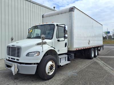 Freightliner M2 106 26 ft Box Truck - 270HP, 9 Speed Manual, Roll up Door, Liftgate