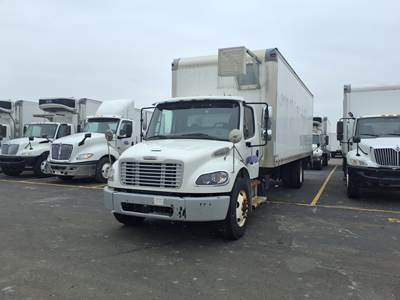 Freightliner M2 106 26 ft Box Truck - 240HP, 6 Speed Automatic, Roll up Door, Liftgate