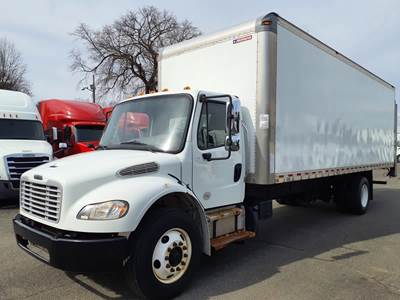 Freightliner M2 106 26 ft Box Truck - 240HP, 6 Speed Automatic, Roll up Door, Liftgate
