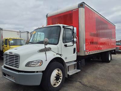 Freightliner M2 106 26 ft Box Truck - 240HP, 6 Speed Automatic, Roll up Door
