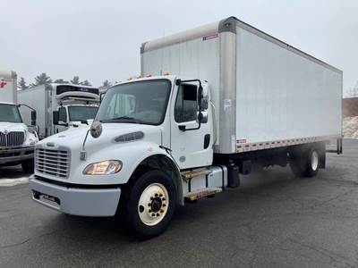 Freightliner M2 106 26 ft Box Truck - 240HP, 6 Speed Automatic, Roll up Door