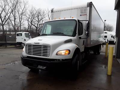 Freightliner M2 106 26 ft Box Truck - 280HP, 6 Speed Automatic, Roll up Door, Liftgate