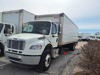 Freightliner M2 106 28 ft Box Truck - 270HP, 6 Speed Automatic, Roll up Door, Liftgate