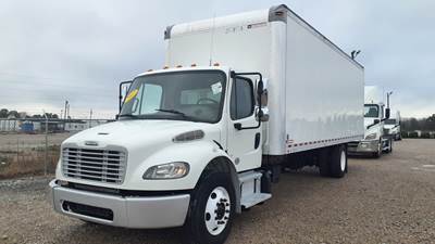 Freightliner M2 106 26 ft Box Truck - 240HP, 9 Speed Automatic, Roll up Door