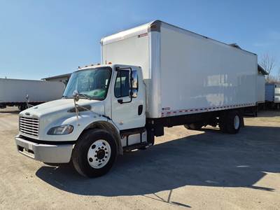 Freightliner M2 106 26 ft Box Truck - 280HP, 9 Speed Automatic, Roll up Door
