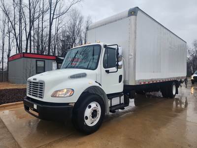 Freightliner M2 106 26 ft Box Truck - 240HP, 9 Speed Automatic, Roll up Door, Liftgate