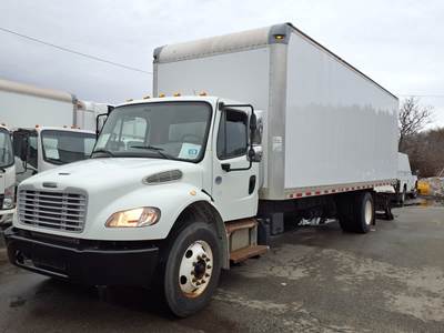 Freightliner M2 106 26 ft Box Truck - 260HP, 6 Speed Automatic, Roll up Door, Liftgate